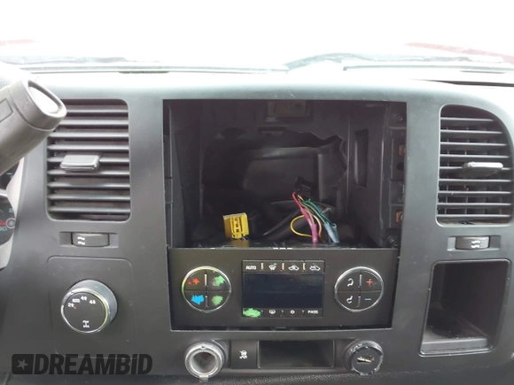 2010 Chevrolet Silverado 1500 LT with VIN 1GCSKSE34AZ201494, listed as a IAAI auction lot 42117833 with 167,573 mi miles and . Bid and sale history available at DreamBid. Image 17.