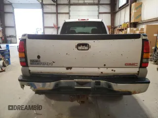 2005 GMC Sierra 3500 DRW SL z VIN 1GTHK33225F889643, wystawiony jako Copart lot #80901154 z przebiegiem Nie podano mil oraz Szkody całkowita. Historia ofert i sprzedaży dostępna na DreamBid. Obrazek 6.