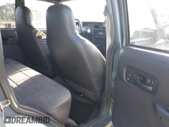 1999 Jeep Cherokee Sport with VIN 1J4FT68S9XL581835, listed as a IAAI auction lot 42499071 with 203,782 mi miles and . Bid and sale history available at DreamBid. Image 8.