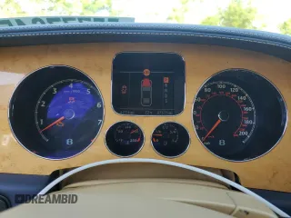 2011 Bentley Flying Spur z VIN SCBBP9ZA8BC067938, wystawiony jako Copart lot #55777645 z przebiegiem 47 613 mil mil oraz Tytuł czysty. Historia ofert i sprzedaży dostępna na DreamBid. Obrazek 9.