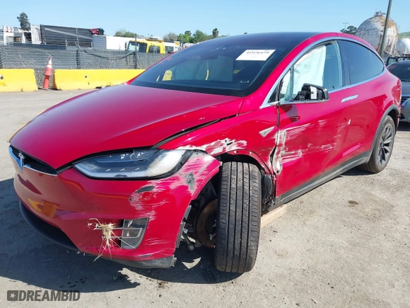 2016 Tesla Model X 70D with VIN 5YJXCAE27GF021994, listed as a IAAI auction lot 41976475 with 70,771 mi miles. Bid and sale history available at carsss.com. Image 20.