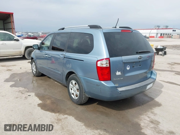 2010 Kia Sedona LX with VIN KNDMG4C34A6324741, listed as a IAAI auction lot 41665347 with 135,904 mi miles. Bid and sale history available at carsss.com. Image 3.