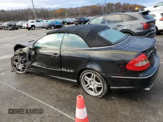 2009 Mercedes-Benz CLK 550 with VIN WDBTK72F29T102928, listed as a Copart auction lot 81982294 with 103,022 mi miles and Salvage Title. Bid and sale history available at DreamBid. Image 2.