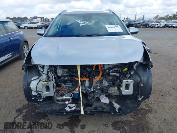 2021 Kia Niro LX with VIN KNDCB3LC2M5472028, listed as a IAAI auction lot 40884859 with 19,985 mi miles. Bid and sale history available at carsss.com. Image 13.