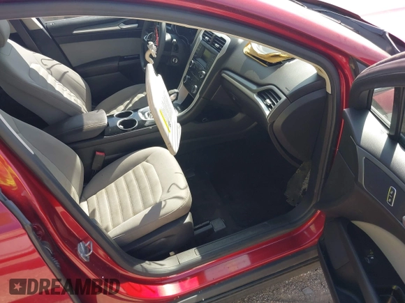 2013 Ford Fusion S with VIN 3FA6P0G77DR162972, listed as a IAAI auction lot 42144921 with 130,441 mi miles. Bid and sale history available at carsss.com. Image 5.