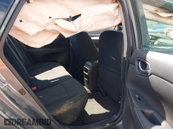 2019 Nissan Sentra SR with VIN 3N1AB7AP7KY385622, listed as a IAAI auction lot 41611546 with 70,796 mi miles. Bid and sale history available at carsss.com. Image 8.