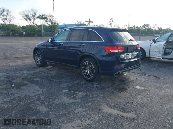 2016 Mercedes-Benz GLC 300 z VIN WDC0G4JB8GF084119, wystawiony jako IAAI lot #42250503 z przebiegiem 137 352 mil mil oraz . Historia ofert i sprzedaży dostępna na DreamBid. Obrazek 3.