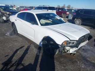 2013 Dodge Charger RT with VIN 2C3CDXCT2DH664760, listed as a IAAI auction lot 41281481 with 93,086 mi miles and . Bid and sale history available at carsss.com. Image 1.
