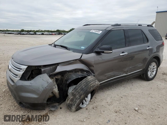 2014 Ford Explorer XLT z VIN 1FM5K7D8XEGB73043, wystawiony jako Copart lot #52146485 z przebiegiem 177 394 mil mil oraz Szkoda całkowita • Salvage title. Historia ofert i sprzedaży dostępna na DreamBid. Obrazek 1.