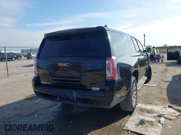 2016 GMC Yukon XL SLE with VIN 1GKS1FKCXGR119362, listed as a IAAI auction lot 41240298 with 234,175 mi miles. Bid and sale history available at carsss.com. Image 4.