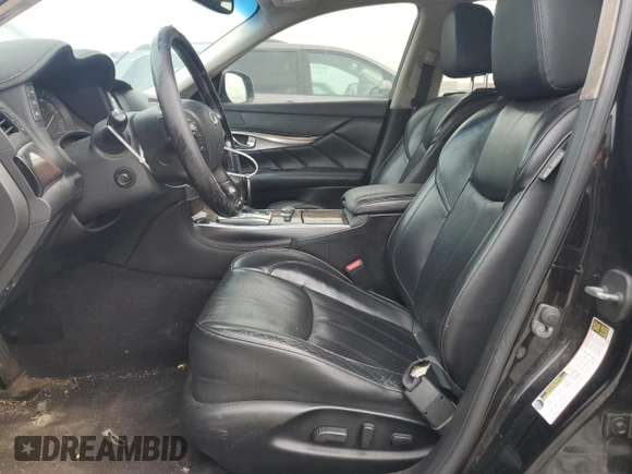 2015 Infiniti Q70 z VIN JN1BY1PR1FM830664, wystawiony jako Copart lot #56182275 z przebiegiem 263 925 mil mil oraz Czysty tytuł • Clean title. Historia ofert i sprzedaży dostępna na DreamBid. Obrazek 7.