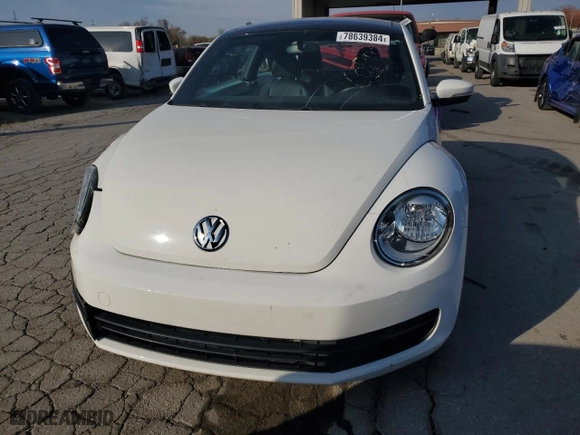 2013 Volkswagen Beetle Coupe 2.5L with VIN 3VWJX7ATXDM674349, listed as a Copart auction lot 78639384 with 112,596 mi miles and Salvage Title. Bid and sale history available at carsss.com. Image 5.