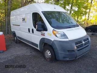 2015 Ram ProMaster Cargo with VIN 3C6TRVDG5FE520998, listed as a IAAI auction lot 42041239 with 203,263 mi miles. Bid and sale history available at carsss.com. Image 1.