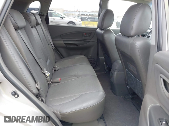 2006 Hyundai Tucson GLS with VIN KM8JN12D26U342722, listed as a IAAI auction lot 41998925 with 105,966 mi miles. Bid and sale history available at carsss.com. Image 8.