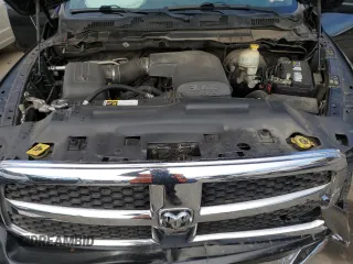 2016 Ram 1500 Tradesman z VIN 1C6RR6KG9GS243239, wystawiony jako Copart lot #84681524 z przebiegiem 150 838 mil mil oraz Szkoda całkowita • Salvage title. Historia ofert i sprzedaży dostępna na DreamBid. Obrazek 11.