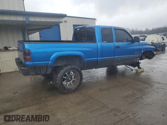 2001 Dodge 2500 with VIN 1B7KF23711J573917, listed as a Copart auction lot 51144335 with 257,686 mi miles and Salvage Title. Bid and sale history available at carsss.com. Image 3.