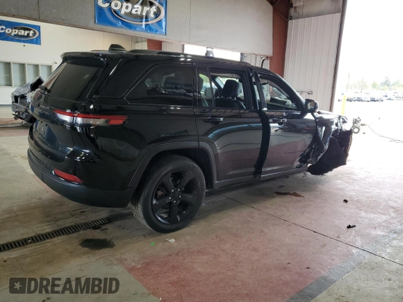 2023 Jeep Grand Cherokee Altitude with VIN 1C4RJHAG6PC516984, listed as a Copart auction lot 55919125 with 26,162 mi miles and Salvage title. Bid and sale history available at DreamBid. Image 3.