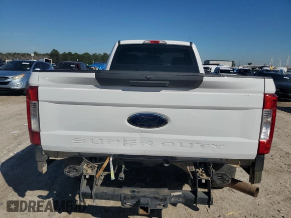 2019 Ford Super Duty F-250 SRW XL with VIN 1FTBF2A67KEG65490, listed as a Copart auction lot 46527095 with 134,154 mi miles and Salvage Title. Bid and sale history available at carsss.com. Image 10.