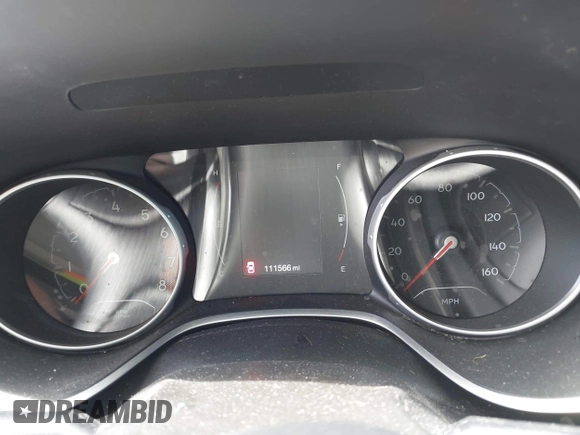 2019 Jeep Compass Latitude z VIN 3C4NJDBB1KT629829, wystawiony jako IAAI lot #42244638 z przebiegiem 111 566 mil mil oraz . Historia ofert i sprzedaży dostępna na DreamBid. Obrazek 7.