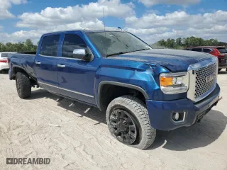 2017 GMC Sierra 2500HD Denali with VIN 1GT12UEG7HF158033, listed as a Copart auction lot 73775184 with 149,881 mi miles and Salvage Title. Bid and sale history available at carsss.com. Image 4.
