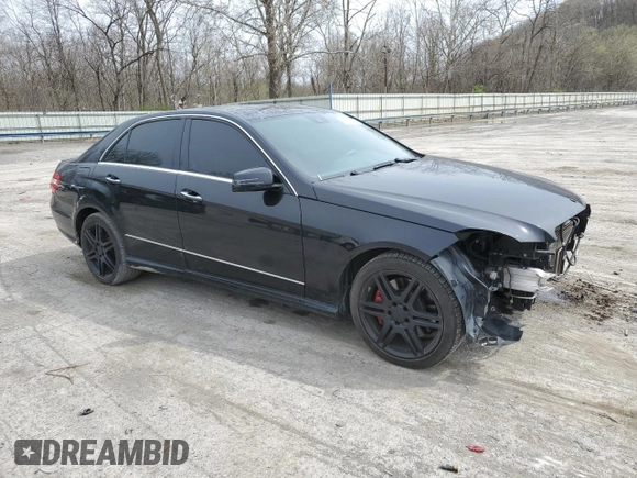 2010 Mercedes-Benz E-Class E 550 Luxury with VIN WDDHF9AB6AA120991, listed as a Copart auction lot 52893125 with 104,606 mi miles and Salvage Title. Bid and sale history available at carsss.com. Image 4.