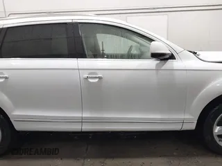 2015 Audi Q7 Premium Plus z VIN WA1LGAFE3FD010597, wystawiony jako IAAI lot #41010174 z przebiegiem 119 827 mil mil oraz . Historia ofert i sprzedaży dostępna na DreamBid. Obrazek 14.