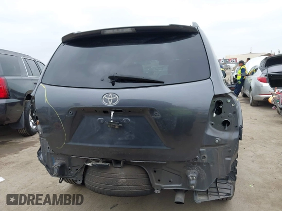 2011 Toyota Highlander Limited with VIN 5TDYK3EH3BS028078, listed as a IAAI auction lot 42098186 with 137,261 mi miles and . Bid and sale history available at DreamBid. Image 17.