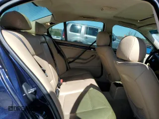 2003 BMW 3 Series 330i with VIN WBAEV53413KM29382, listed as a Copart auction lot 49380555 with 144,647 mi miles and Salvage Title. Bid and sale history available at carsss.com. Image 10.