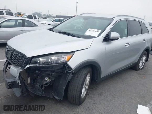 2019 Kia Sorento LX z VIN 5XYPG4A36KG438741, wystawiony jako IAAI lot #42384999 z przebiegiem 94 640 mil mil oraz . Historia ofert i sprzedaży dostępna na DreamBid. Obrazek 18.