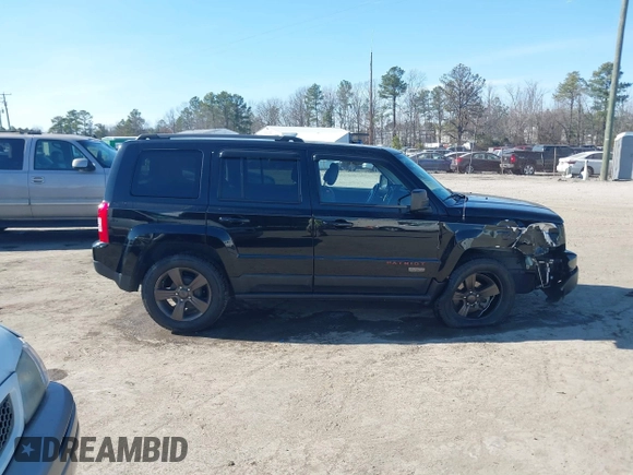 2017 Jeep Patriot Sport z VIN 1C4NJPBB2HD187577, wystawiony jako IAAI lot #41669810 z przebiegiem 53 438 mil mil oraz . Historia ofert i sprzedaży dostępna na DreamBid. Obrazek 13.