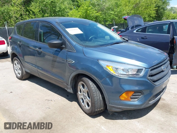 2018 Ford Escape S z VIN 1FMCU0F79JUA63979, wystawiony jako IAAI lot #42184819 z przebiegiem 125 720 mil mil oraz . Historia ofert i sprzedaży dostępna na DreamBid. Obrazek 1.