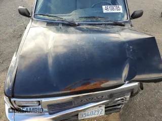 1989 Toyota Pickup с VIN JT4RN13P2K0004383, выставлен на аукционе Copart как лот 46108785 с пробегом 241 850 миль миль и Списание • Salvage title. История ставок и продаж доступна на DreamBid. Изображение 11.