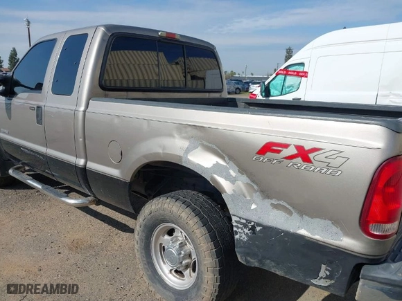 2004 Ford Super Duty F-250 XL with VIN 1FTNX21P74ED22765, listed as a IAAI auction lot 41777377 with 1 mi miles. Bid and sale history available at carsss.com. Image 6.