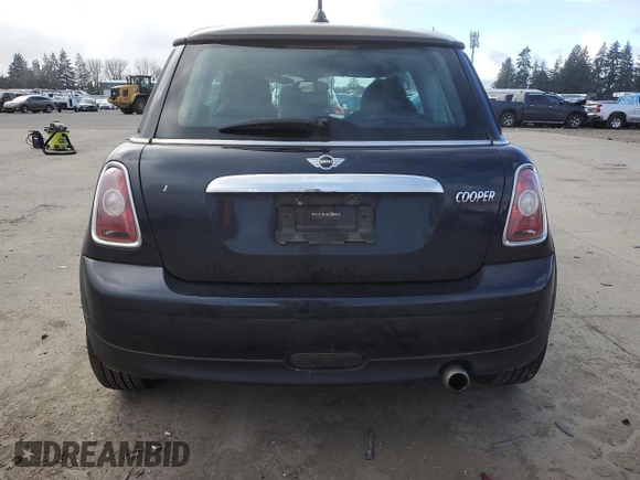 2008 MINI Hardtop with VIN WMWMF33558TU63803, listed as a Copart auction lot 47045475 with 70,989 mi miles and Salvage Title. Bid and sale history available at DreamBid. Image 6.