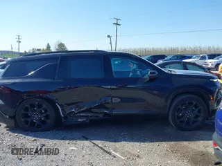 2024 Chevrolet Traverse AWD RS z VIN 1GNEVLKSXRJ204147, wystawiony jako IAAI lot #41998829 z przebiegiem 20 058 mil mil oraz . Historia ofert i sprzedaży dostępna na DreamBid. Obrazek 13.