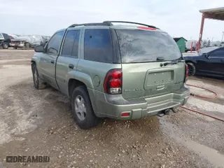 2003 Chevrolet TrailBlazer LS with VIN 1GNDS13S432108099, listed as a IAAI auction lot 41574257 with 166,211 mi miles. Bid and sale history available at carsss.com. Image 3.