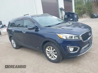 2016 Kia Sorento LX with VIN 5XYPGDA34GG054366, listed as a IAAI auction lot 42126008 with 218,148 mi miles. Bid and sale history available at carsss.com. Image 1.