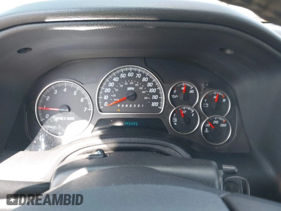 2006 GMC Envoy SLE with VIN 1GKDT13SX62258586, listed as a IAAI auction lot 42045967 with 143,225 mi miles. Bid and sale history available at carsss.com. Image 7.
