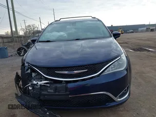 2018 Chrysler Pacifica Touring L with VIN 2C4RC1BG8JR271328, listed as a IAAI auction lot 41961546 with 84,740 mi miles and . Bid and sale history available at DreamBid. Image 12.