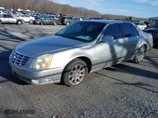 2008 Cadillac DTS w/1SD with VIN 1G6KD57Y98U131571, listed as a IAAI auction lot 41481222 with 98,794 mi miles. Bid and sale history available at carsss.com. Image 2.