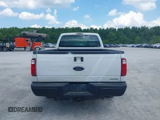 2016 Ford F-350 XL z VIN 1FTBF3A60GEC07061, wystawiony jako IAAI lot #42667064 z przebiegiem 95 393 mil mil oraz . Historia ofert i sprzedaży dostępna na DreamBid. Obrazek 17.