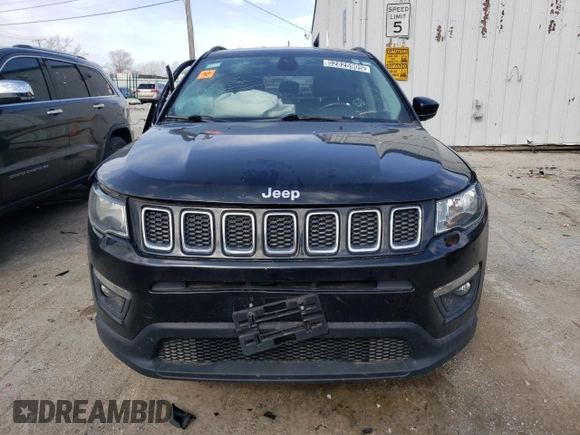 2018 Jeep Compass Latitude with VIN 3C4NJDBB0JT191125, listed as a Copart auction lot 52825905 with 188,553 mi miles and Clean Title. Bid and sale history available at carsss.com. Image 5.