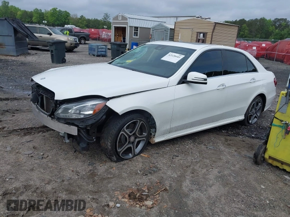 2015 Mercedes-Benz E-Class E 350 Luxury with VIN WDDHF8JB2FB088875, listed as a IAAI auction lot 42128441 with 150,542 mi miles. Bid and sale history available at carsss.com. Image 17.