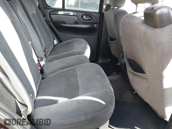 2008 GMC Envoy SLE2 with VIN 1GKDT13S482111358, listed as a IAAI auction lot 41415441 with 244,325 mi miles. Bid and sale history available at carsss.com. Image 8.