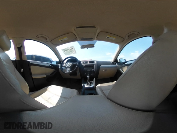 2013 Volkswagen Jetta SE with VIN 3VWDP7AJ2DM368385, listed as a IAAI auction lot 42144936 with 105,621 mi miles and . Bid and sale history available at DreamBid. Image 20.
