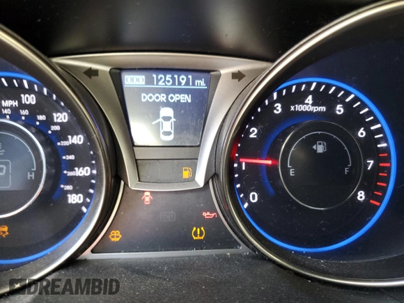 2016 Hyundai Genesis Coupe 3.8L Base z VIN KMHHT6KJ2GU134929, wystawiony jako Copart lot #48465825 z przebiegiem 125 191 mil mil oraz Nie do naprawy • Non repairable. Historia ofert i sprzedaży dostępna na DreamBid. Obrazek 9.
