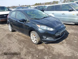 2019 Ford Fiesta SE with VIN 3FADP4EJ0KM136804, listed as a IAAI auction lot 41657106 with 999,999 mi miles. Bid and sale history available at carsss.com. Image 1.