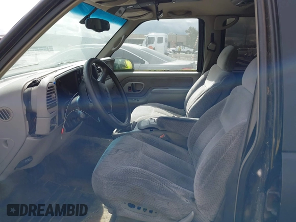 1999 Chevrolet Tahoe Z71 with VIN 1GNEK13R1XJ425996, listed as a IAAI auction lot 41798943 with 203,106 mi miles and . Bid and sale history available at DreamBid. Image 5.