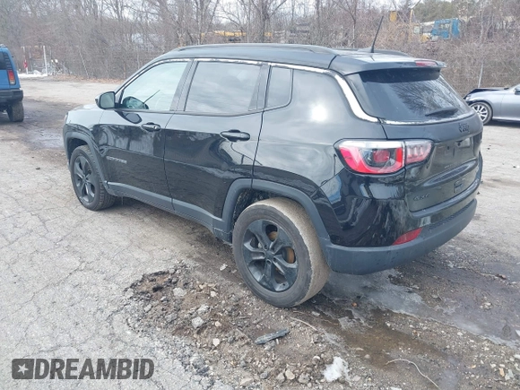2018 Jeep Compass Altitude with VIN 3C4NJDBB1JT132052, listed as a IAAI auction lot 41622700 with 99,534 mi miles and . Bid and sale history available at carsss.com. Image 3.
