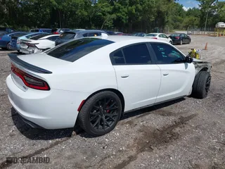 2016 Dodge Charger Road/Track with VIN 2C3CDXCT9GH210865, listed as a IAAI auction lot 39971429 with 157,784 mi miles. Bid and sale history available at carsss.com. Image 4.